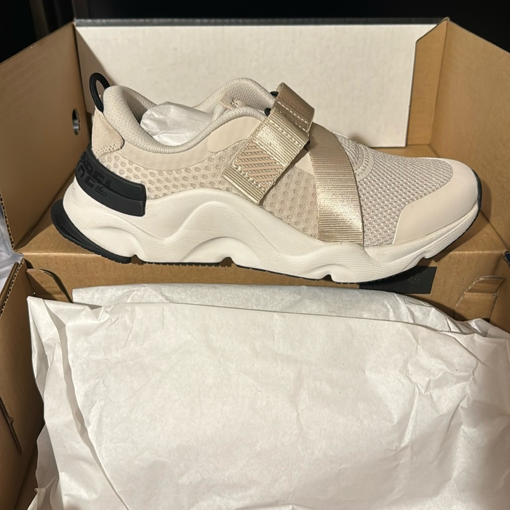 Brand new shows still in the box never worn!